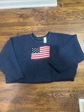 GAP/Women’s Knit/Long Sleeved Sweater/US Flag Motif On Front/XXL/Cropped. NIB!